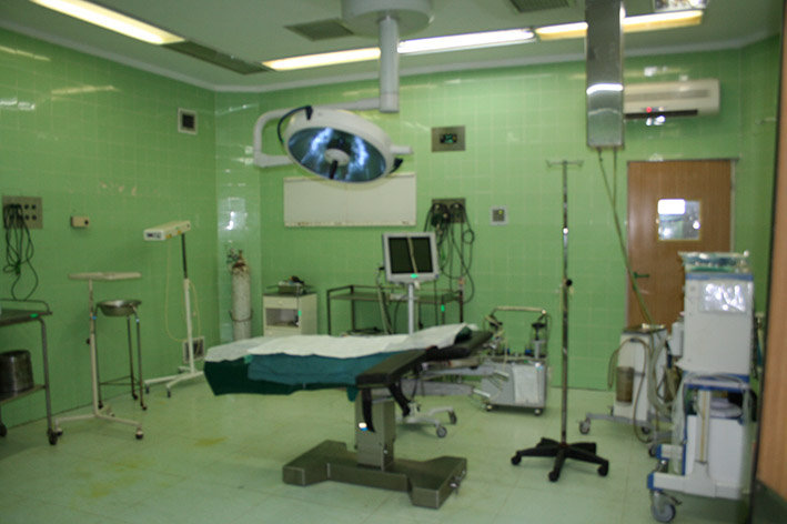 دکتر نادر امین فرزانه | جراح عمومی
